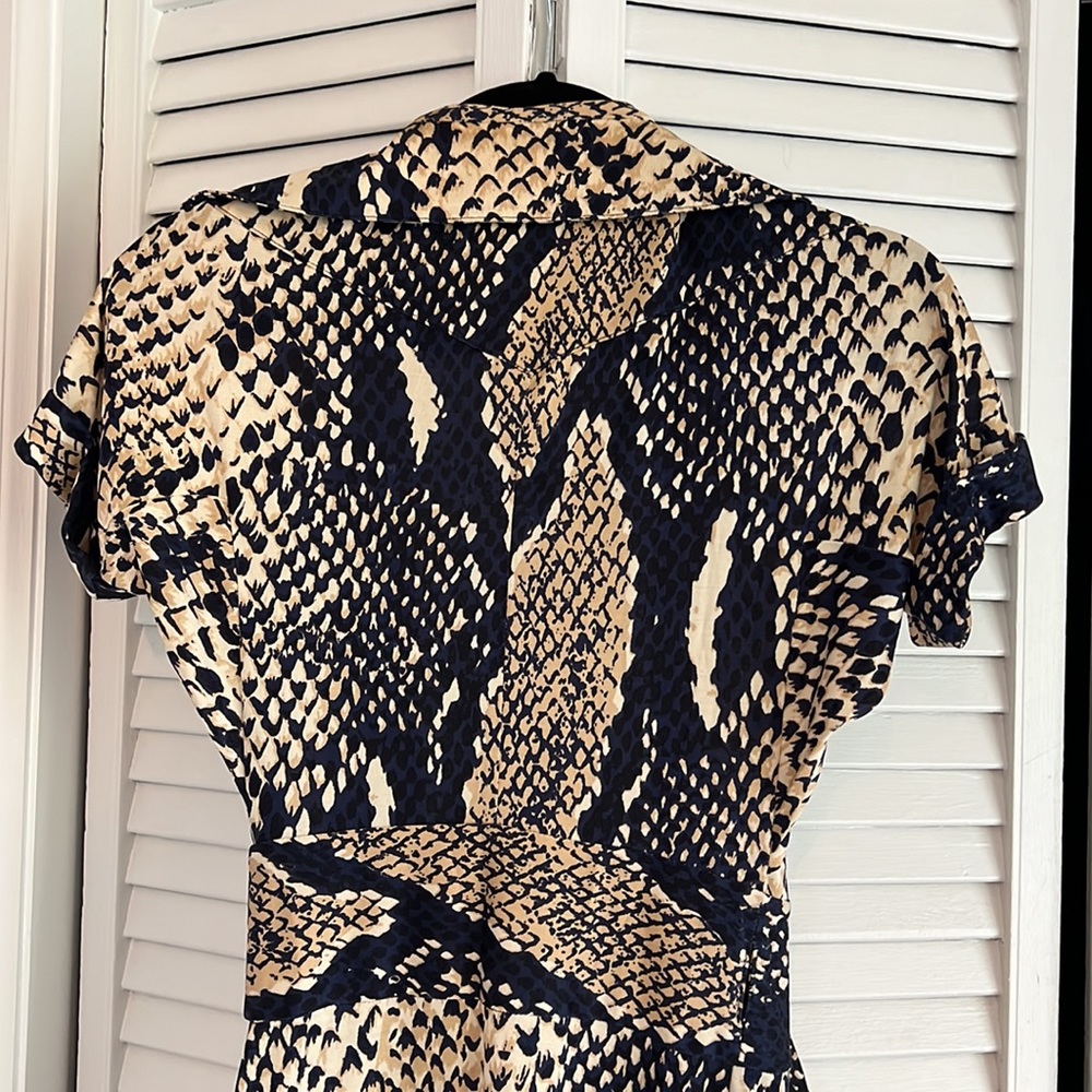 90’s Vintage DVF Avara silk wrap dress size 0 - Picture 7 of 9